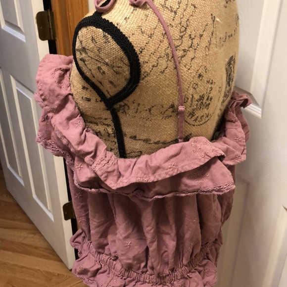 American Eagle New with tag Ruffled NWOT Top Collection👚 - Picture 3 of 5